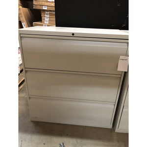 Used Knoll 36in wide 3 drawer Putty